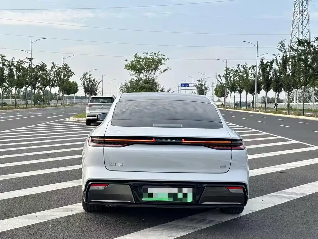 Geely Galaxy Galaxy E8 E8 2024 665km Smart Drive