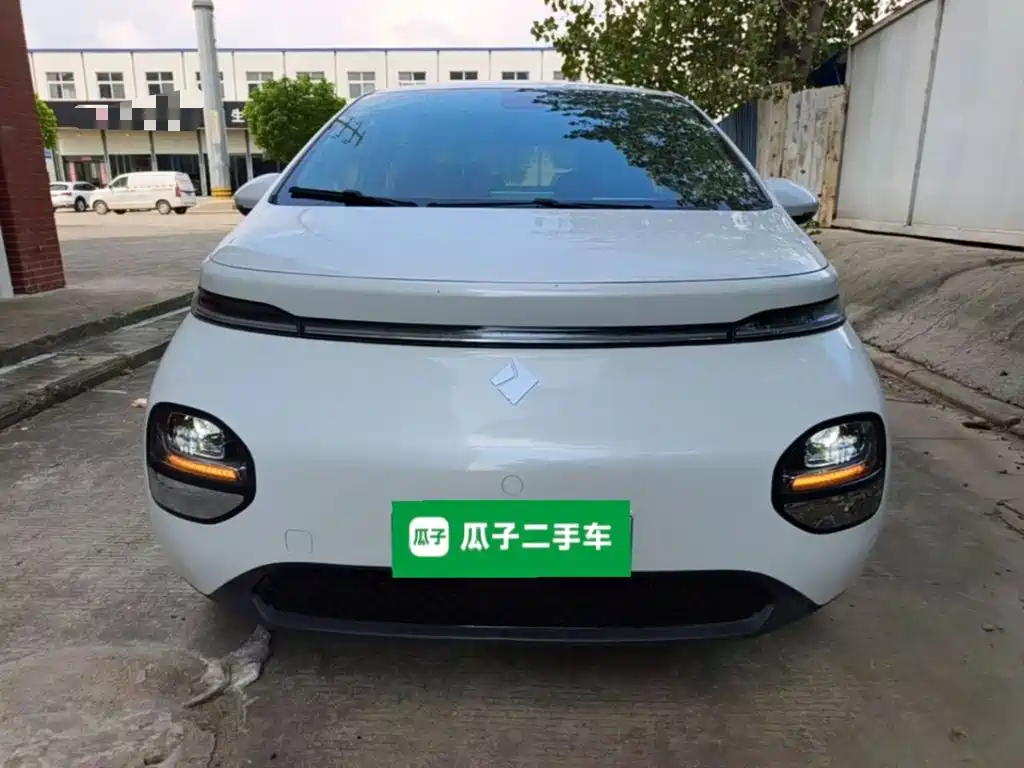 Baojun Yunduo — миниатюра 3