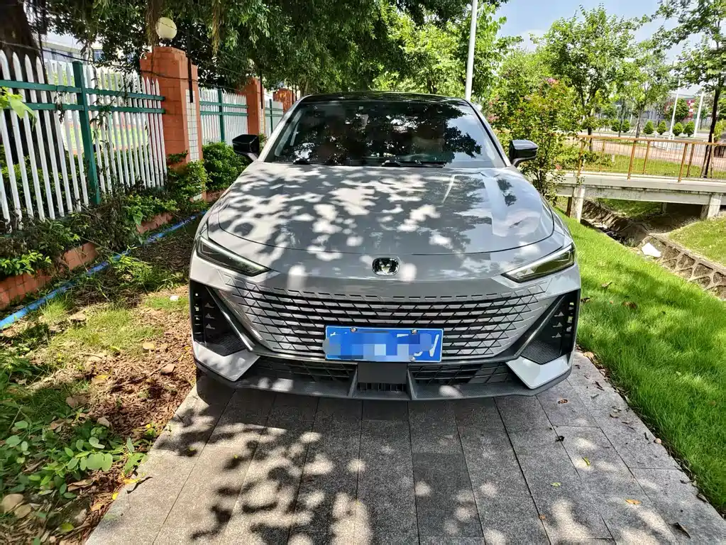 Changan UNI-V — миниатюра 2