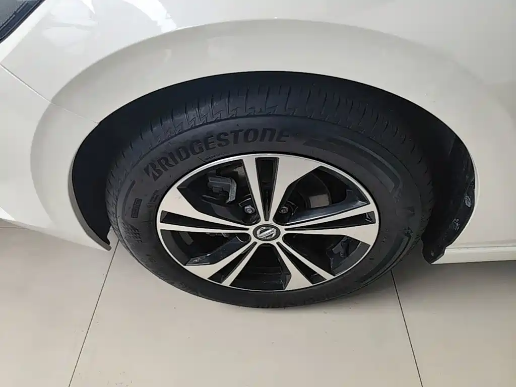 Nissan Sylphy — миниатюра 23