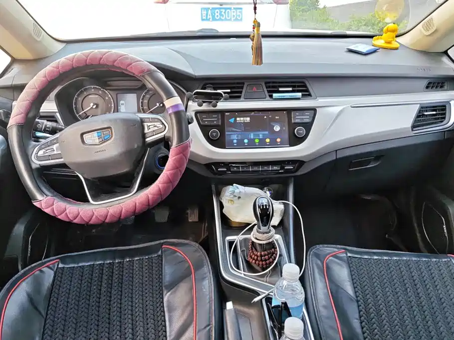 Geely Vision X3 — миниатюра 12