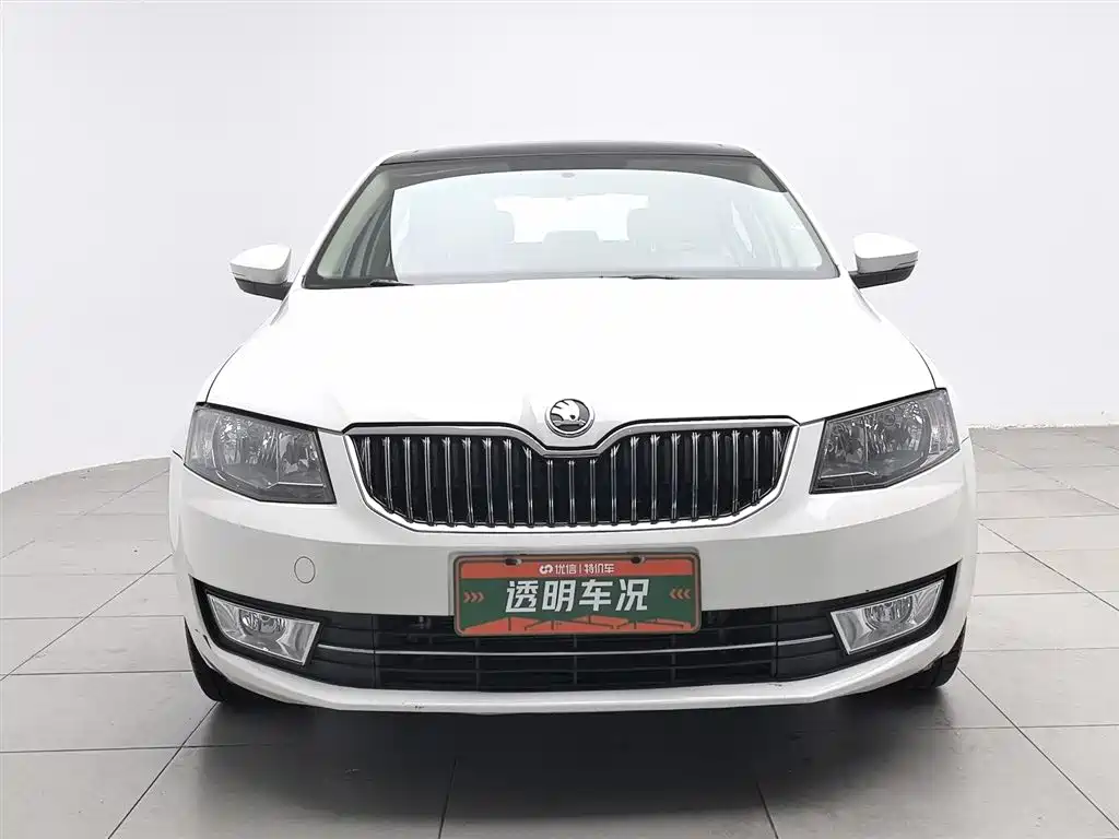 Skoda Octavia 2015 1.6L AT
