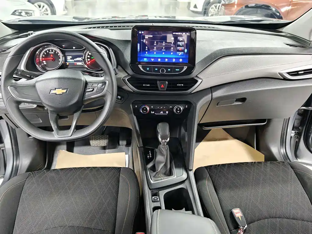 Chevrolet Volando — миниатюра 6