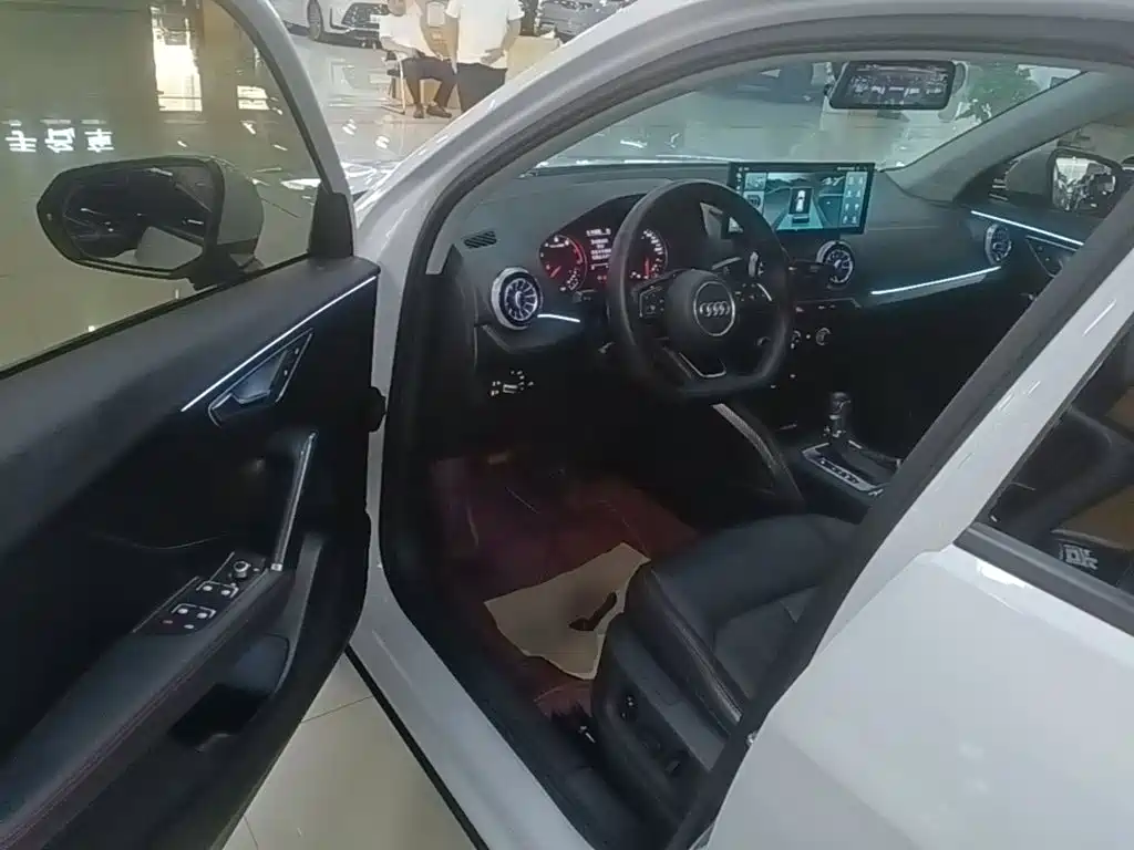 Audi Q2L — миниатюра 16