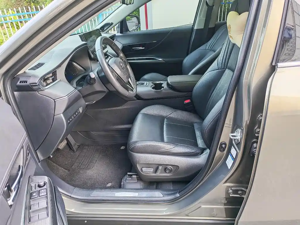 Toyota Harrier — миниатюра 9