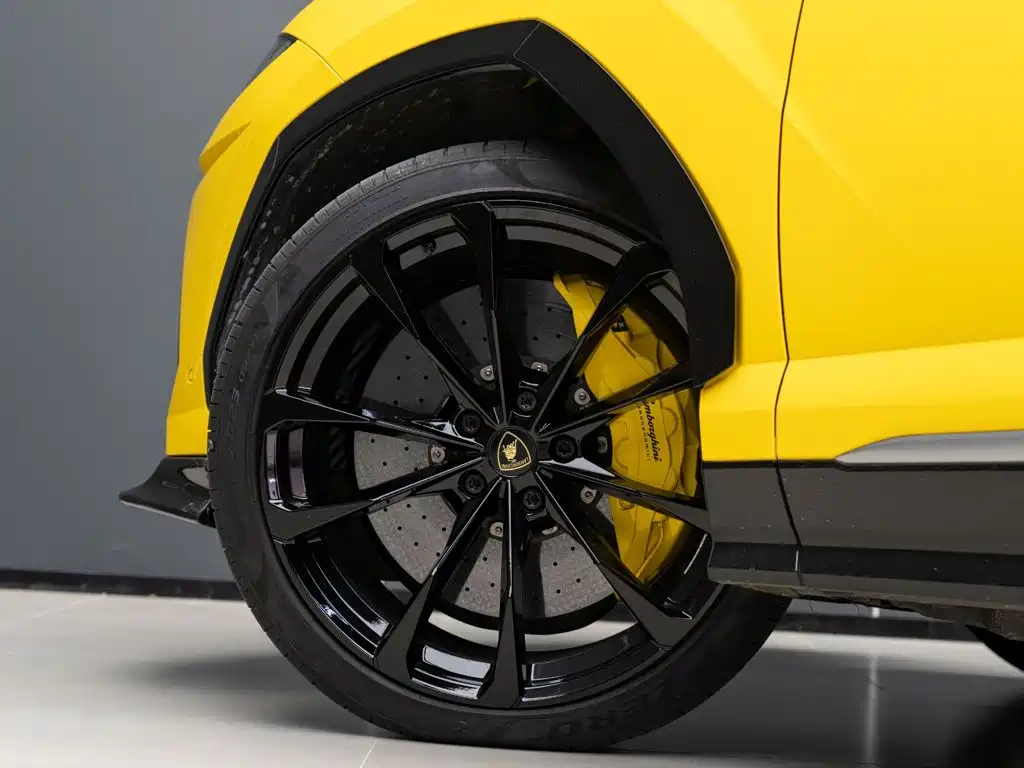 Lamborghini Urus — миниатюра 6