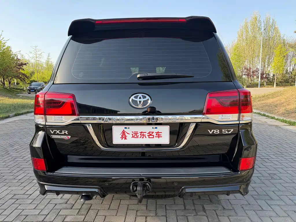 Toyota Land Cruiser 2020 5.7L AT