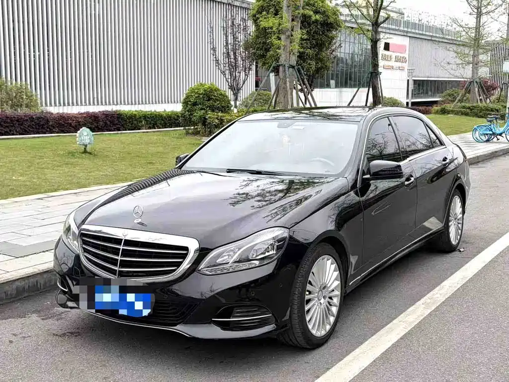 Mercedes-Benz E-Class 2015