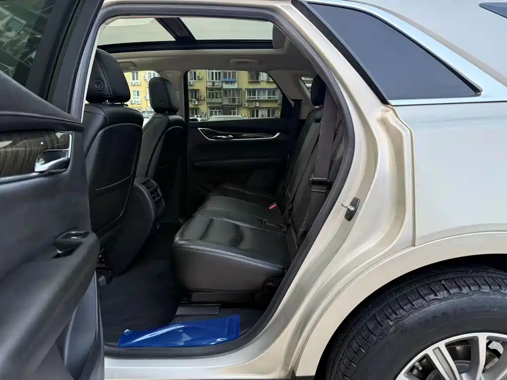 Cadillac XT5 28T 4WD Luxury Type, фото 10