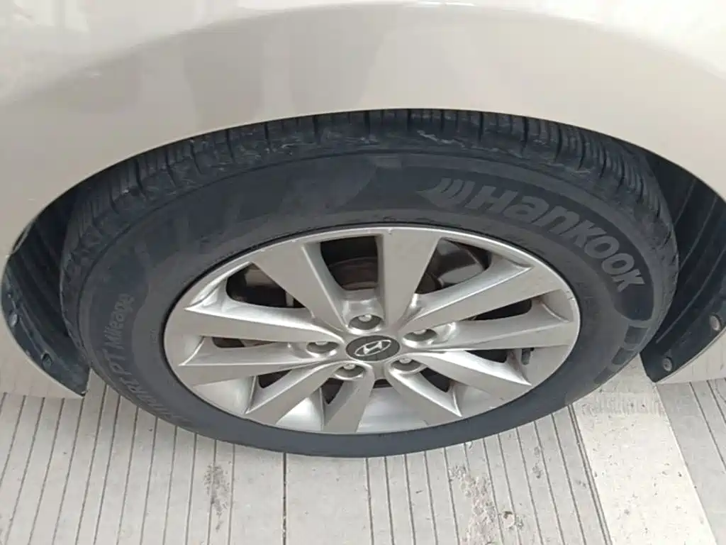 Hyundai Mistra — миниатюра 23