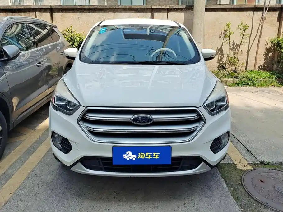 Ford Kuga — миниатюра 2