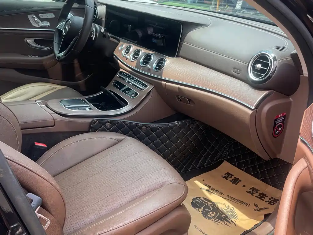 Mercedes-Benz E-Class — миниатюра 6