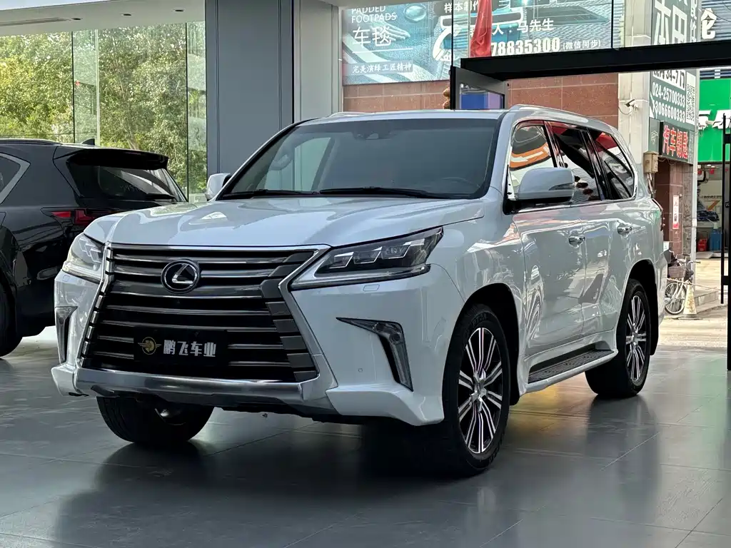 LEXUS  LX