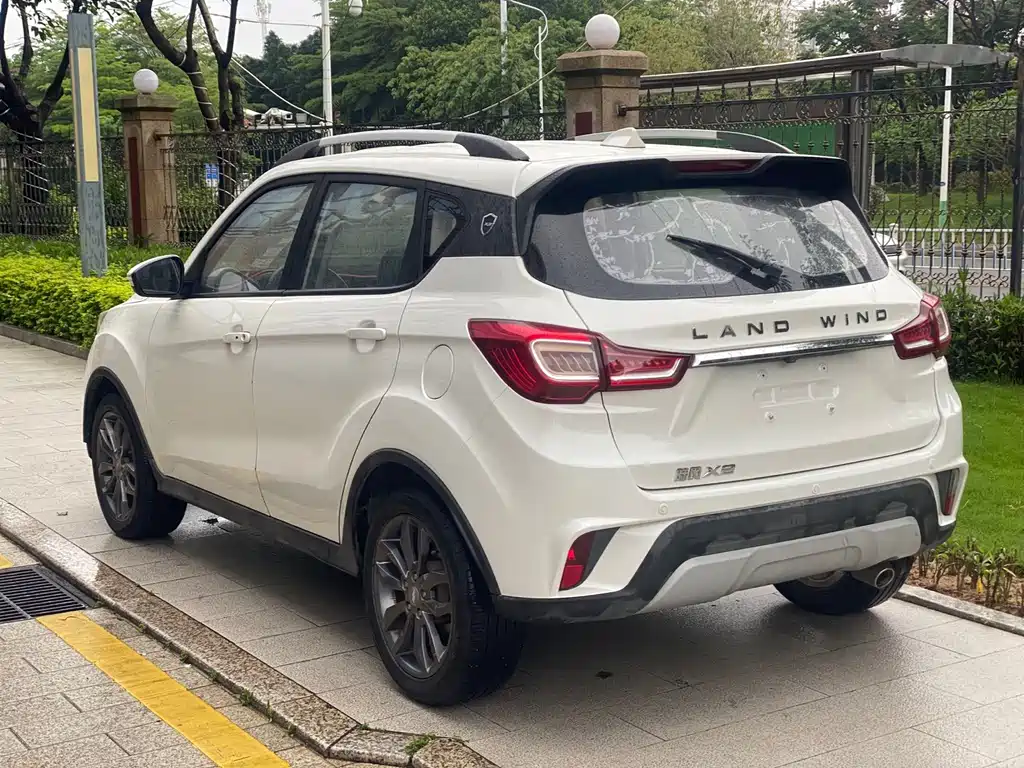 Landwind Landwind X2 — миниатюра 9