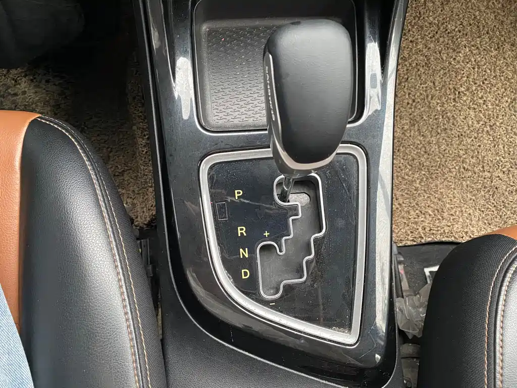 Landwind Landwind X2 — миниатюра 12