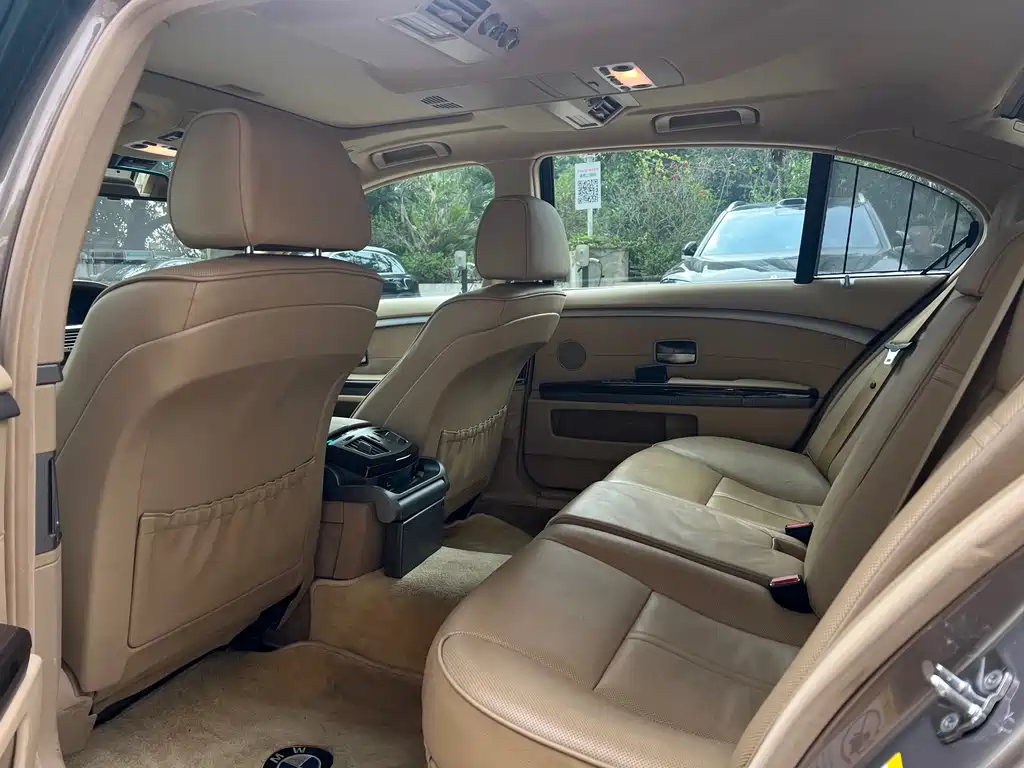 BMW 7 Series 7 2005 730Li