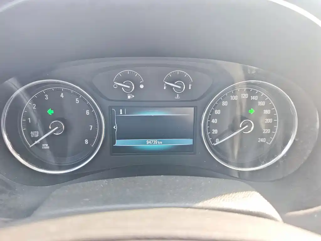 Buick LaCrosse — миниатюра 5