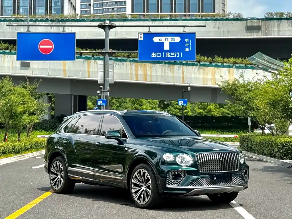 Bentley Bentayga — миниатюра 2