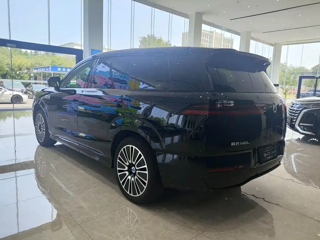 Denza N8L 2025 Flagship