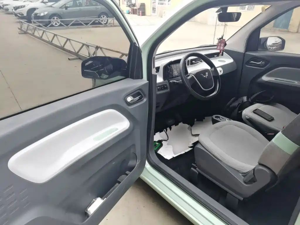 Wuling MINIEV — миниатюра 16