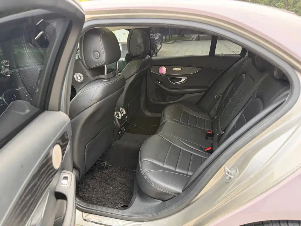 Mercedes-Benz C-Class — миниатюра 14