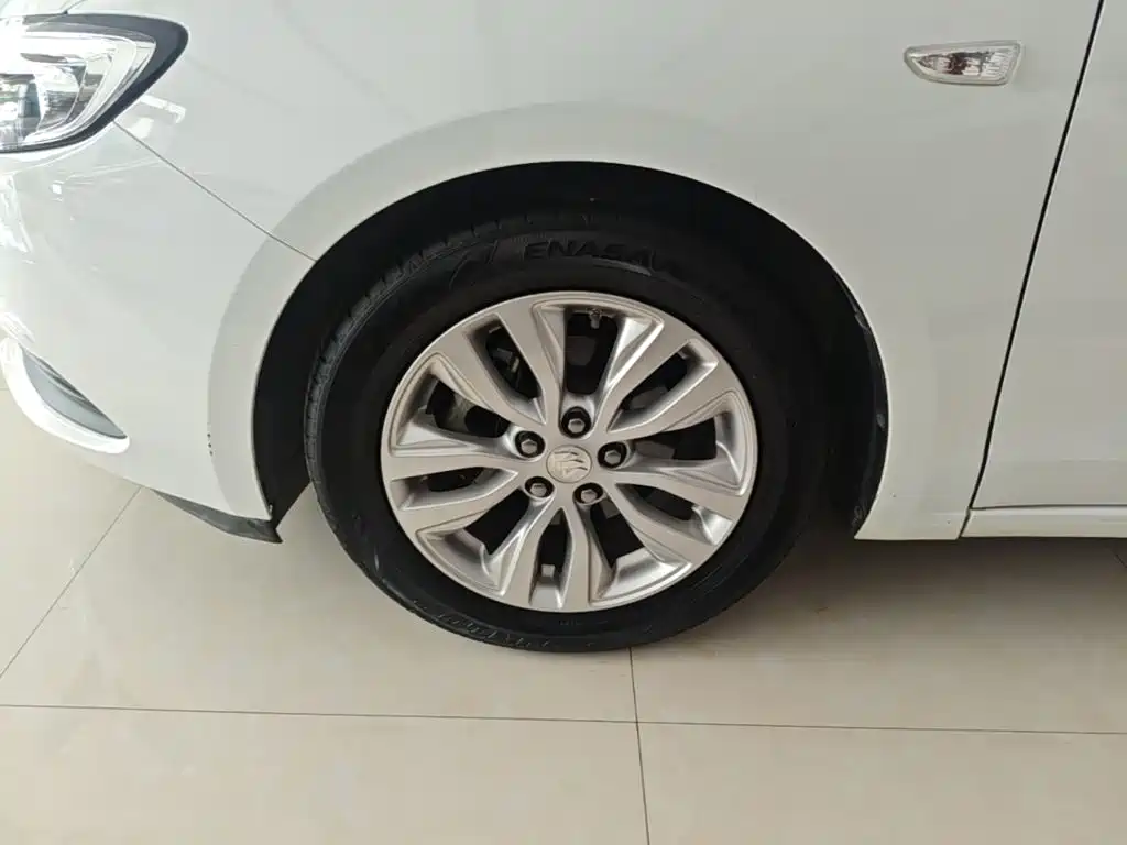Buick Excelle — миниатюра 23