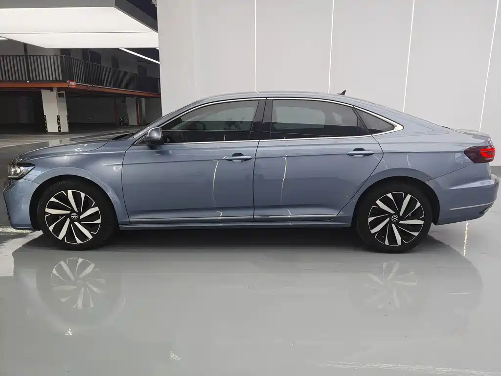 Volkswagen Passat — миниатюра 7