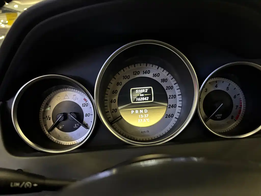 Mercedes-Benz C-Class — миниатюра 9