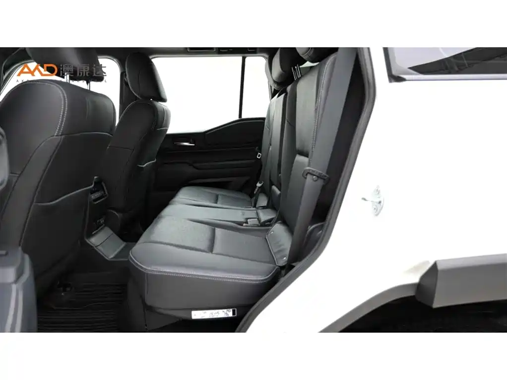 Toyota Land Cruiser Prado 2026 2.4T TX 5 мест