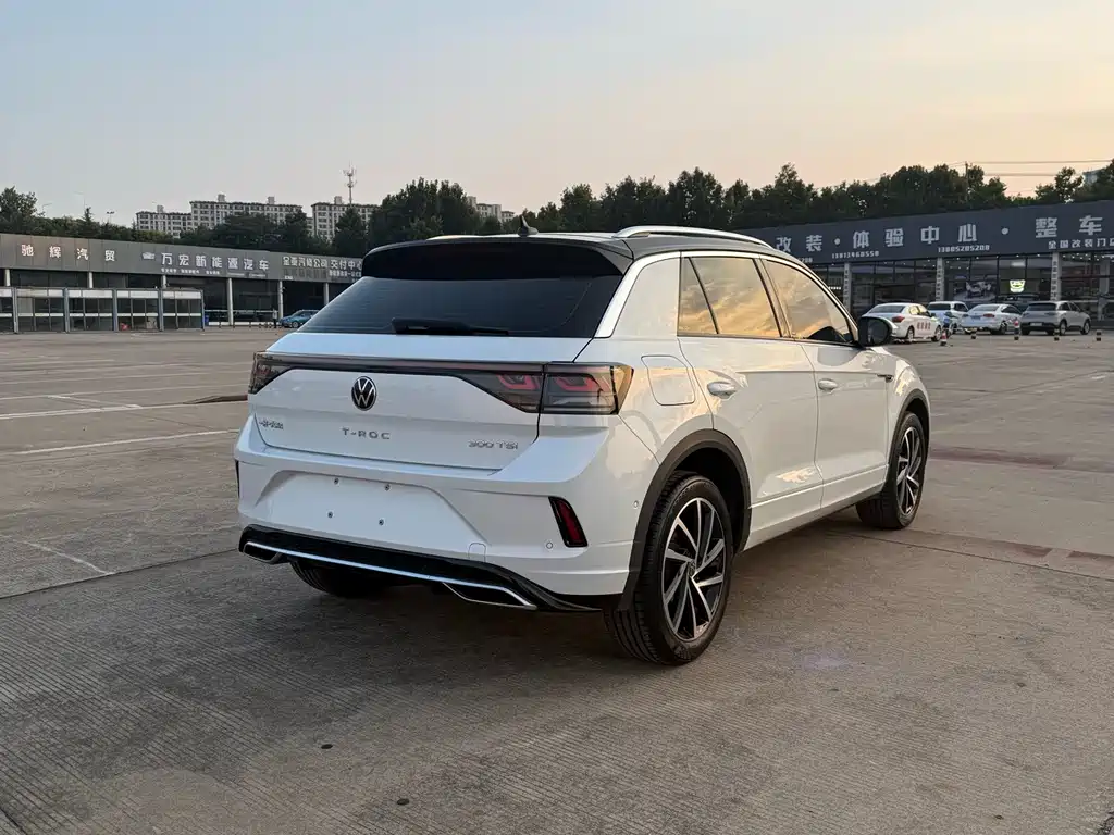 Volkswagen T-Roc — миниатюра 9