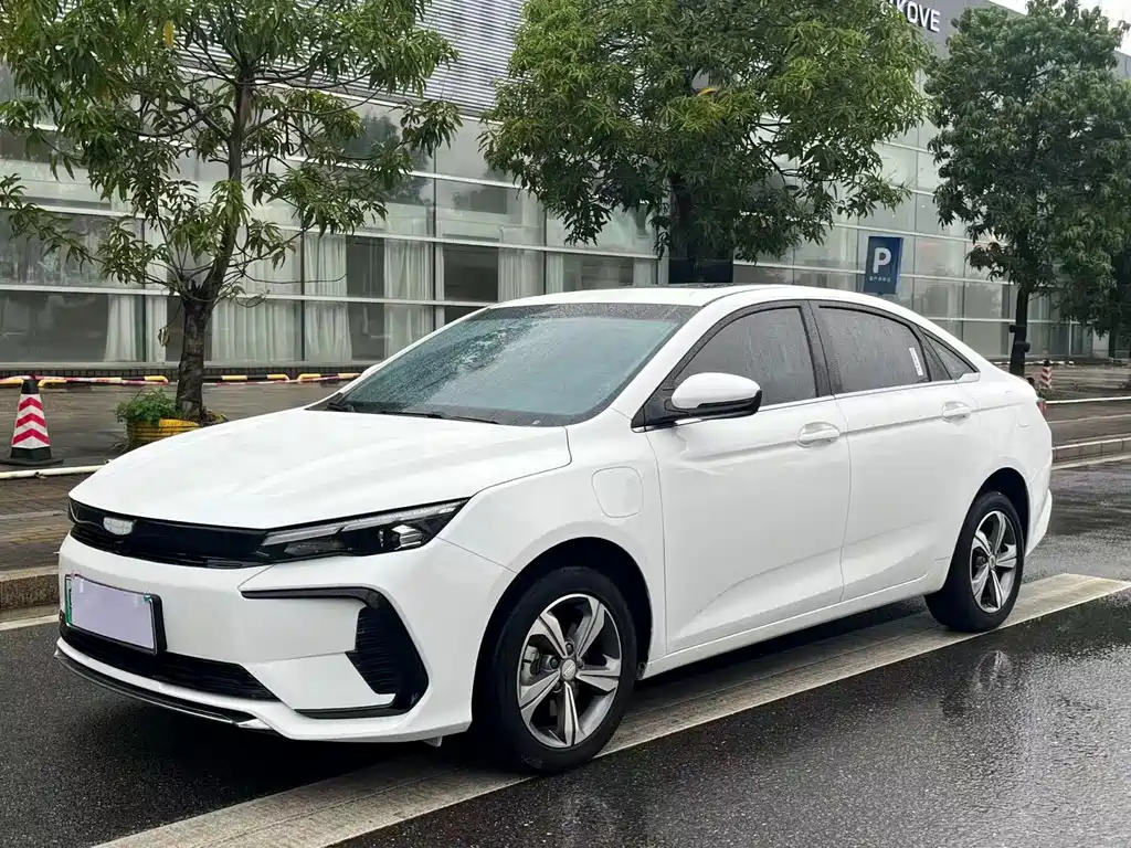 Geely L HiP 2024