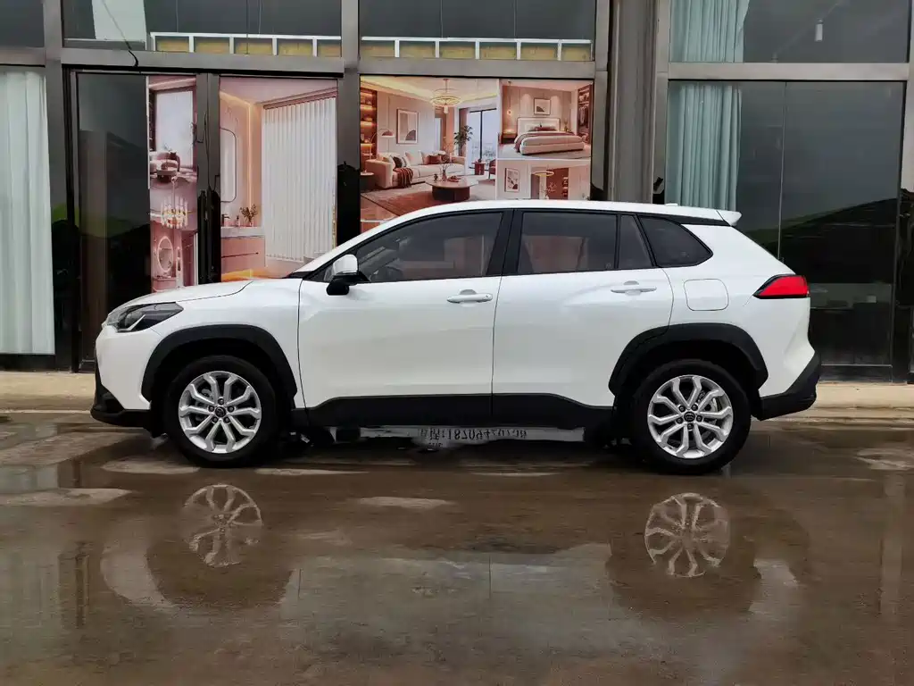 Toyota Frontlander — миниатюра 5