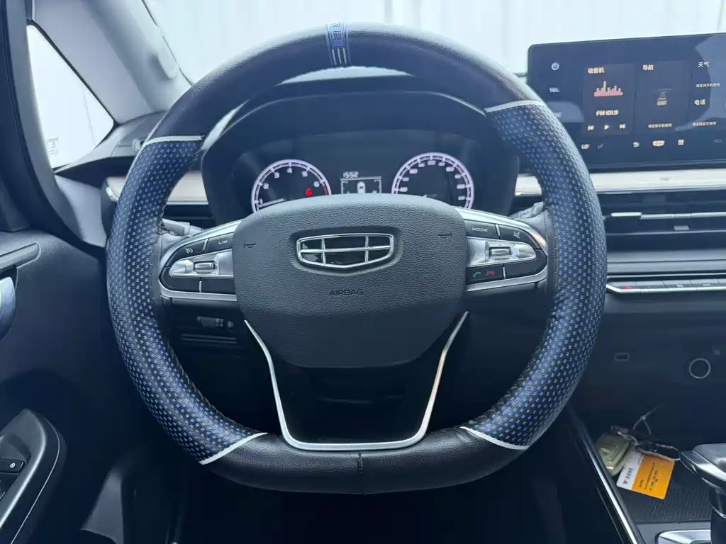 Geely Vision X3 — миниатюра 12