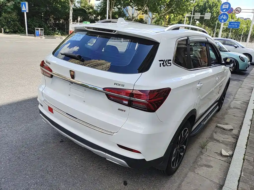 Roewe RX5 — миниатюра 7
