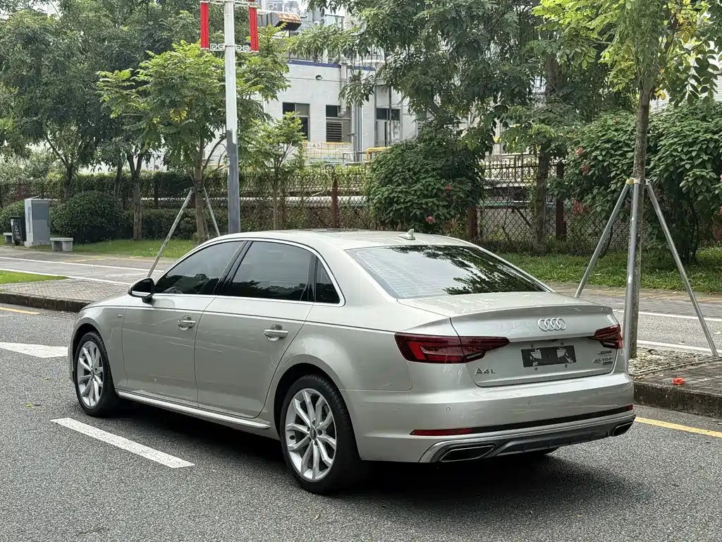 Audi A4L — миниатюра 5