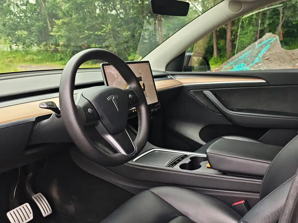 Tesla Model Y — фотографии объявления, Фото 13