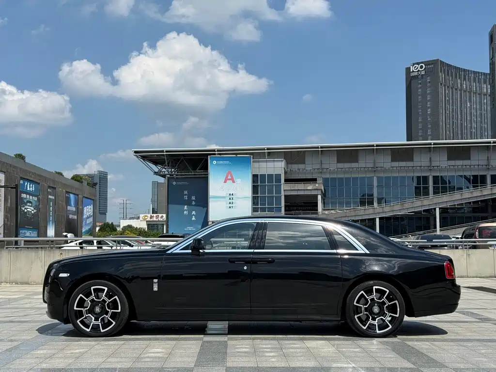 Rolls-Royce Ghost — миниатюра 2