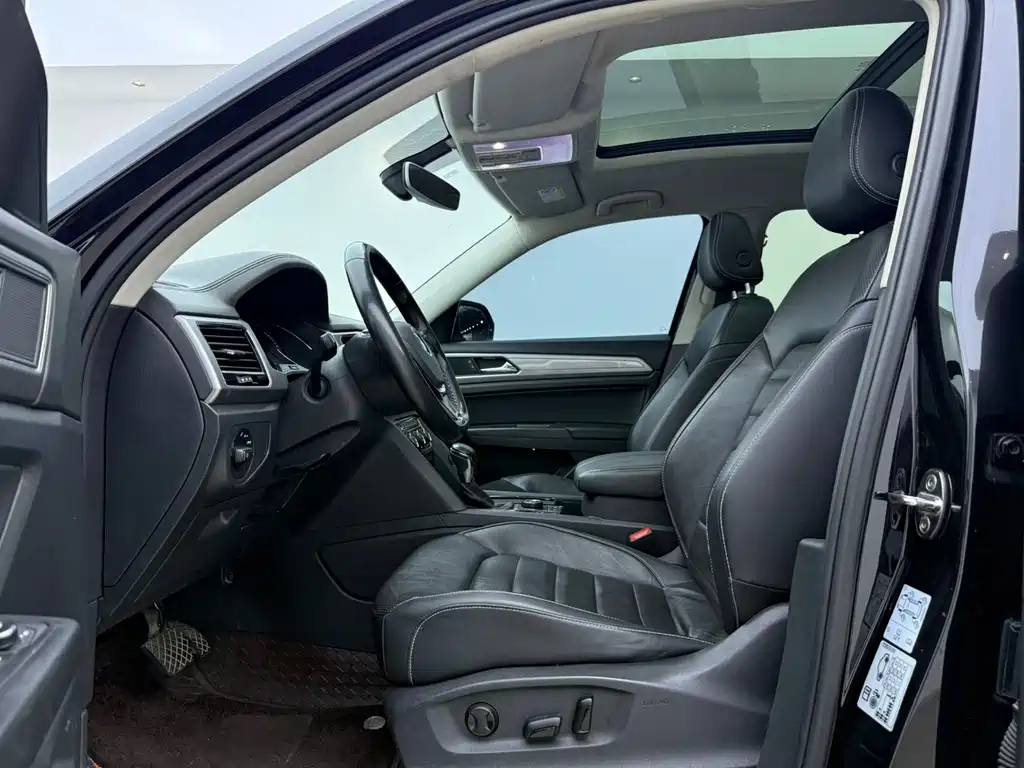 Volkswagen Teramont — миниатюра 4