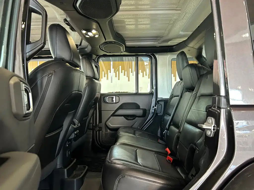 Jeep Wrangler — миниатюра 17