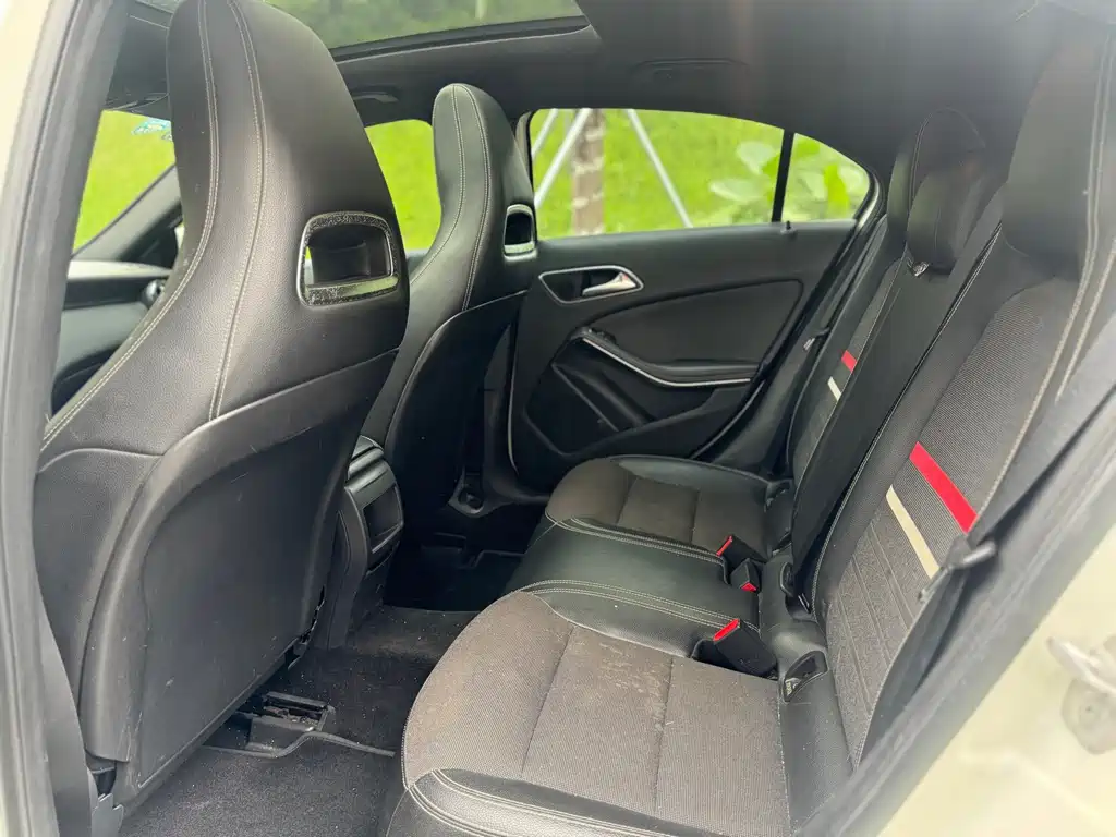 Mercedes-Benz A-Class (Import) — миниатюра 11