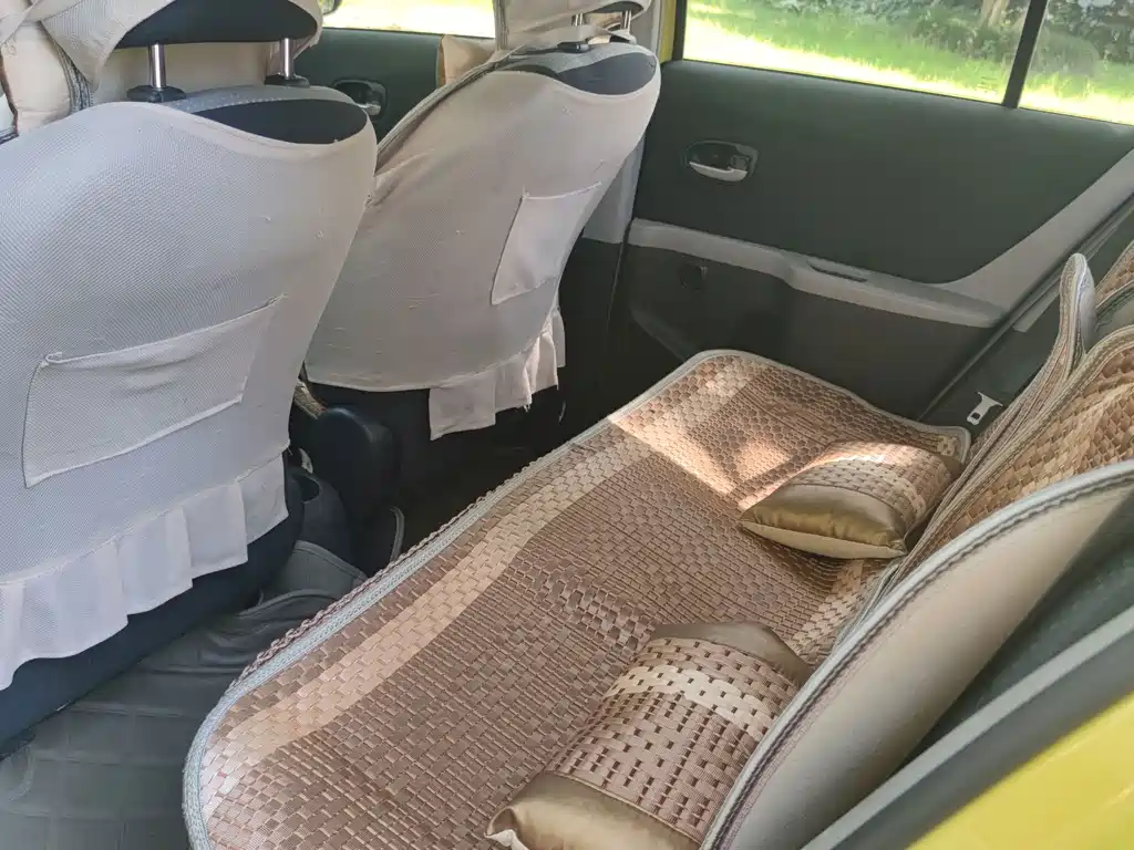 Toyota Yaris — миниатюра 18