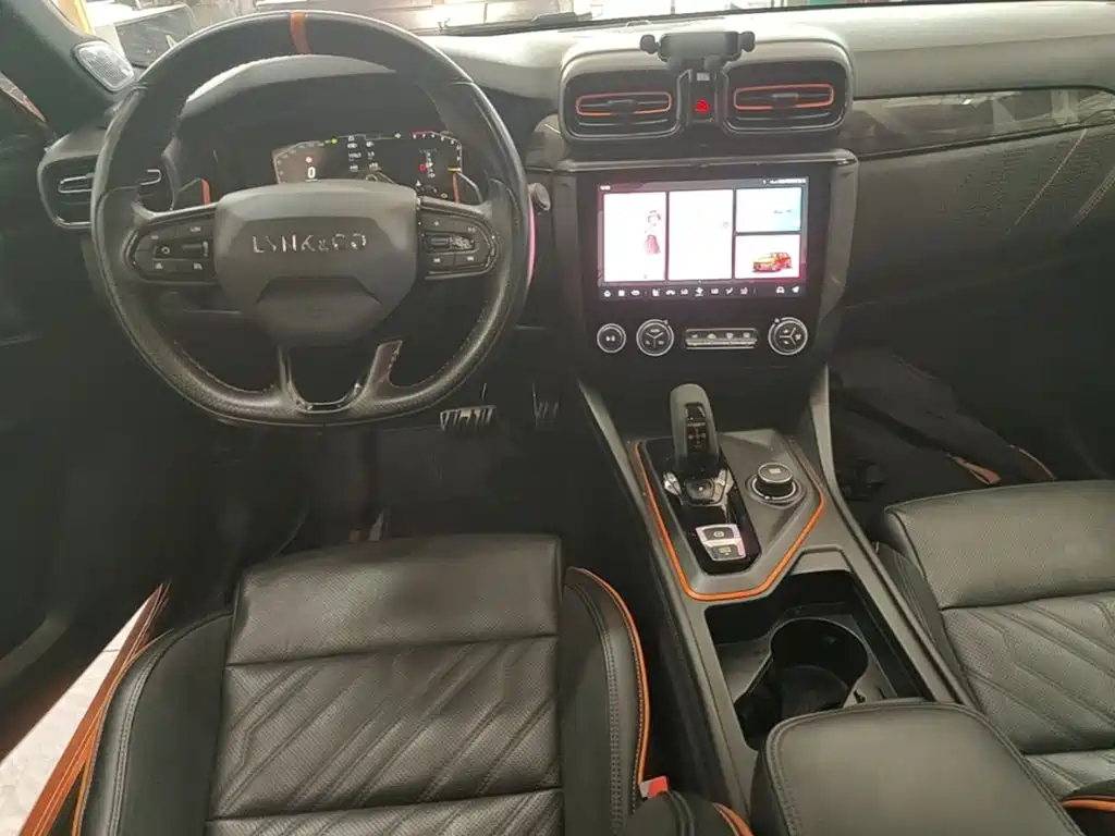 Lynk & Co 02 Hatchback — миниатюра 10
