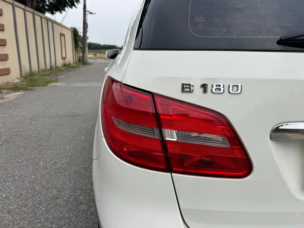 Mercedes-Benz B-Class — миниатюра 24
