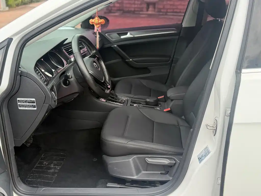 Volkswagen Golf — миниатюра 7
