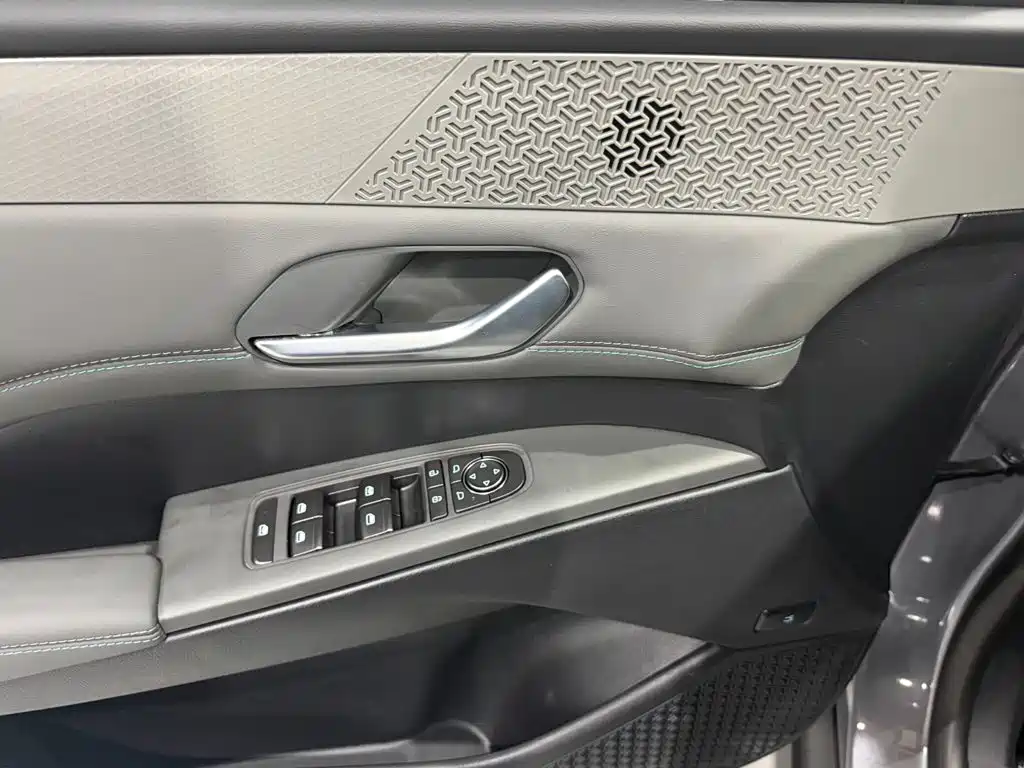 BYD Qin PLUS — миниатюра 8