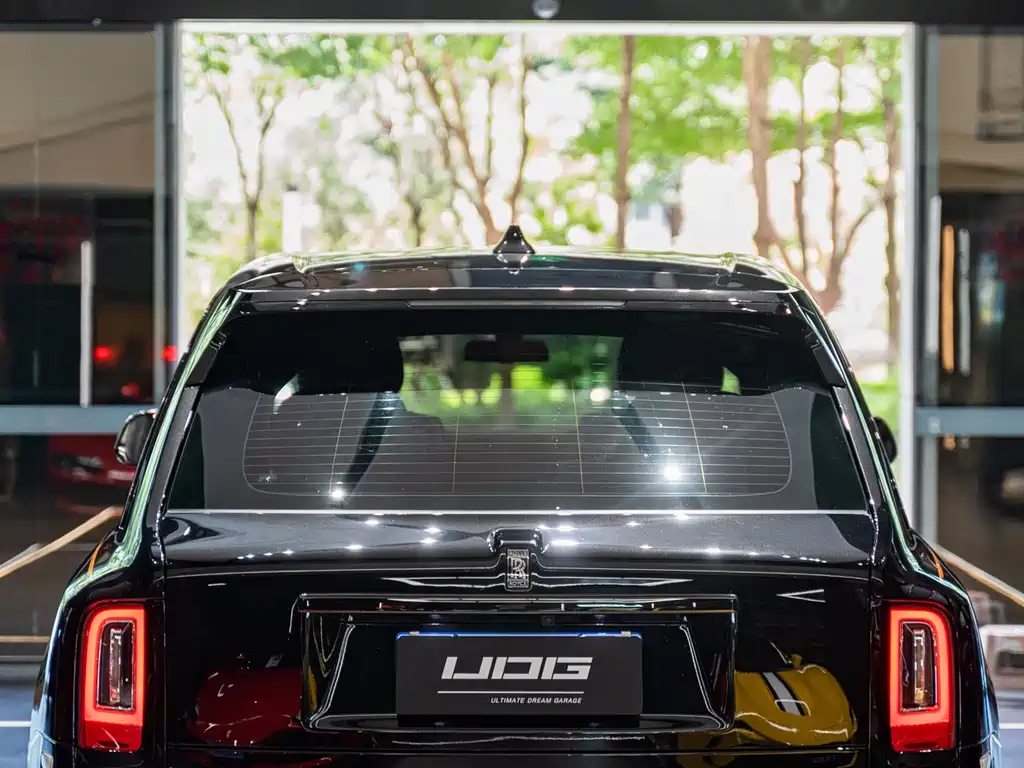 Rolls-Royce Cullinan Black Badge, фото 16