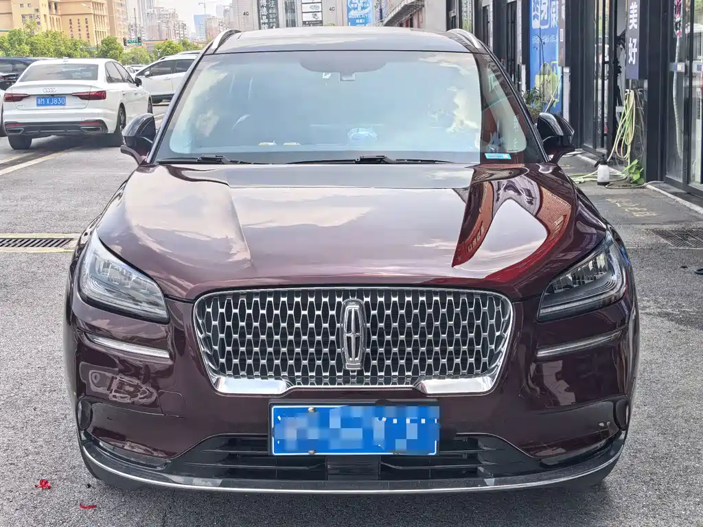 Lincoln Corsair — миниатюра 2