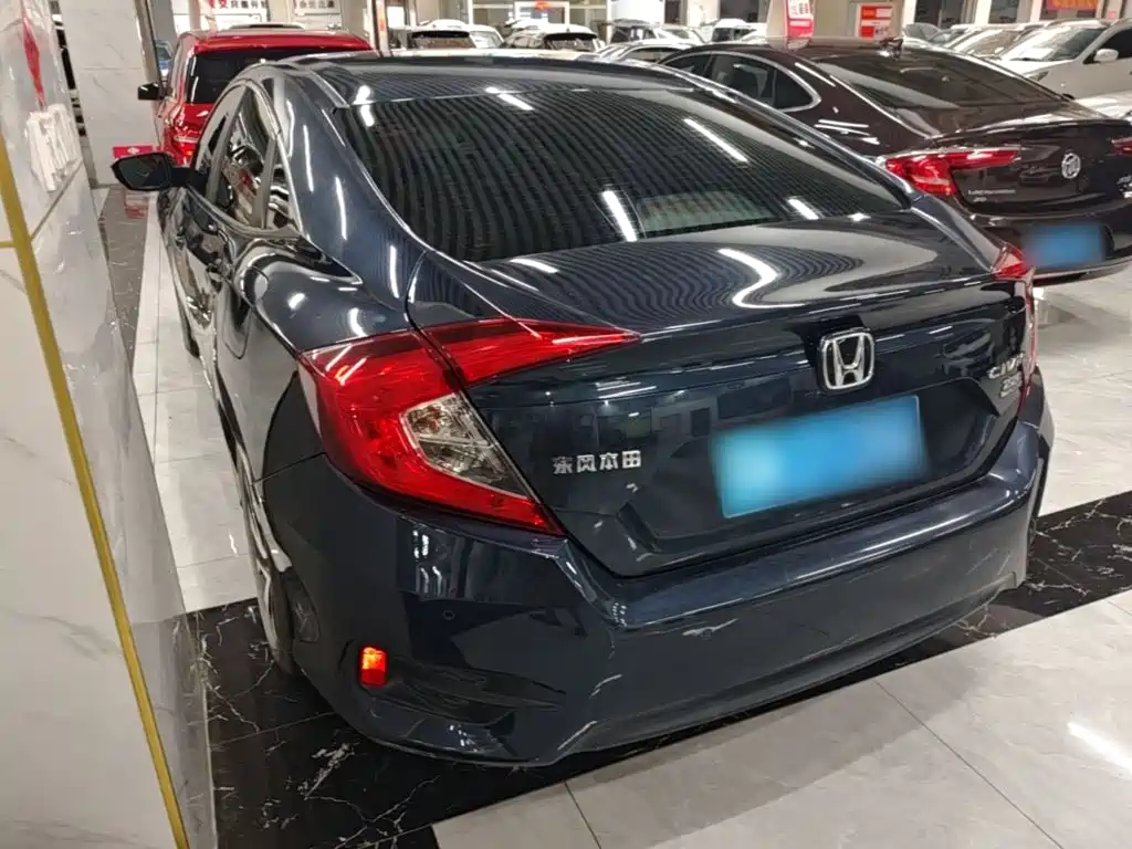 Honda Civic — миниатюра 5