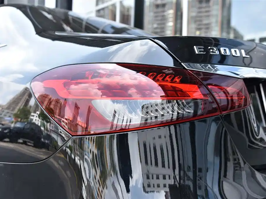 Mercedes-Benz E-Class E 2022 E 300 L Luxury