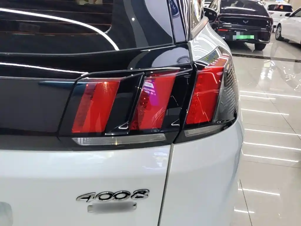 Peugeot 4008 — миниатюра 8